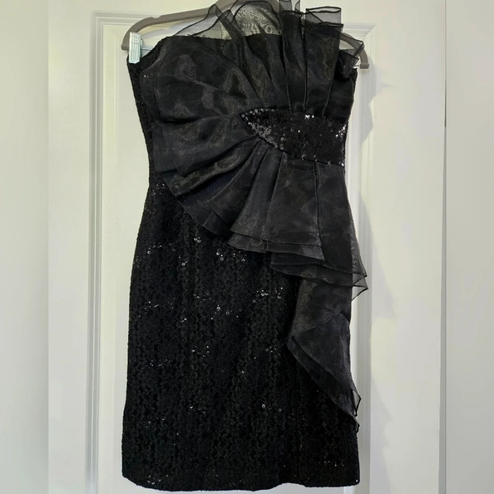 le chateau sequin dress Le Chateau Crossover Sequin Gown